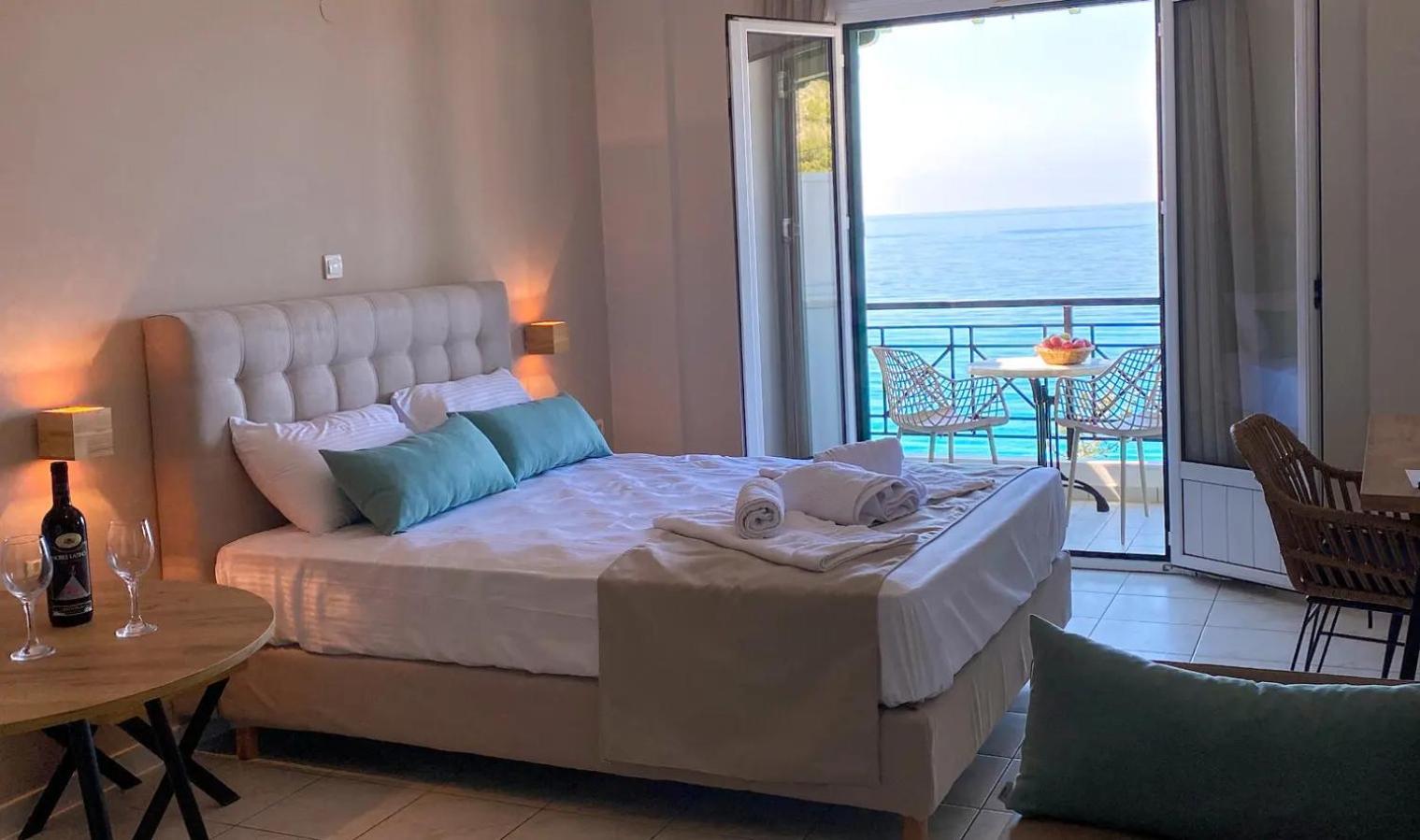 Sunset Premium Studio C Agios Nikitas Exterior photo